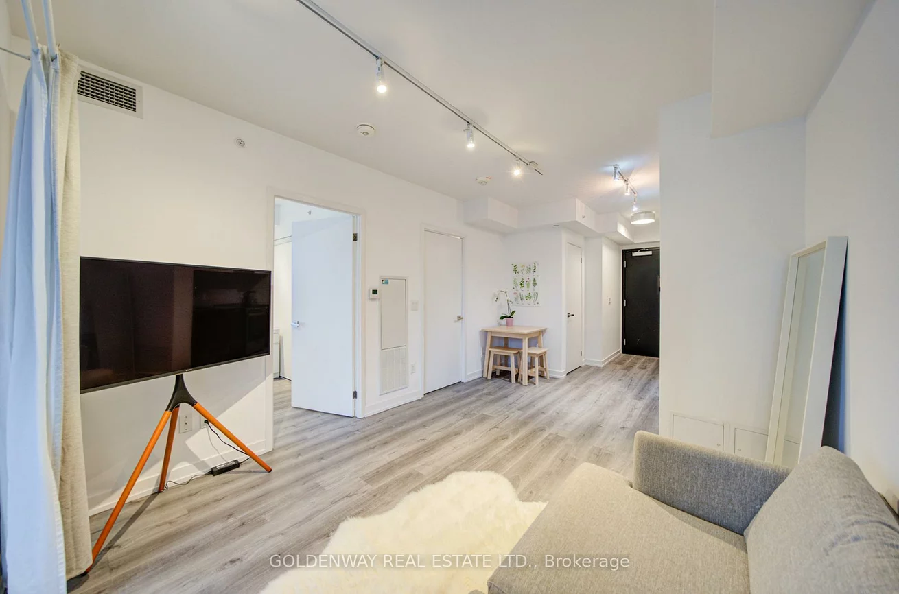 31, Tippett, Clanton Park, Toronto