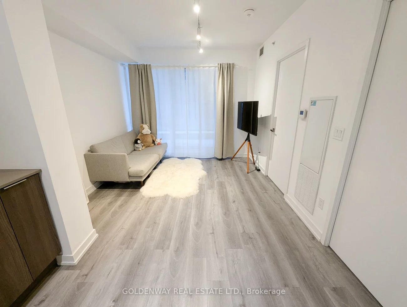 31, Tippett, Clanton Park, Toronto