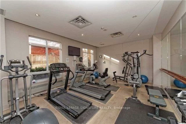 18, Kenaston, Bayview Village, Toronto