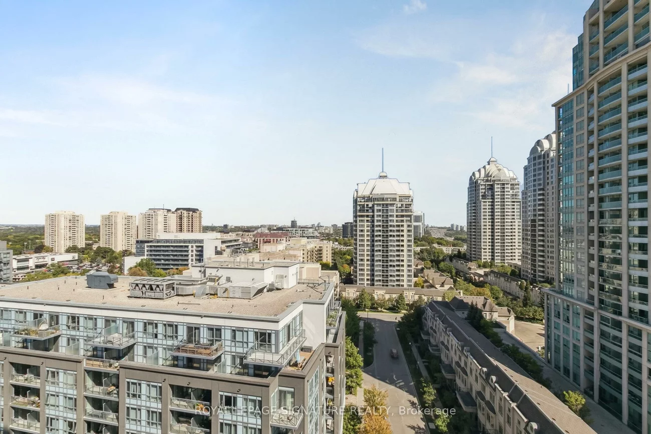 18, Kenaston, Bayview Village, Toronto