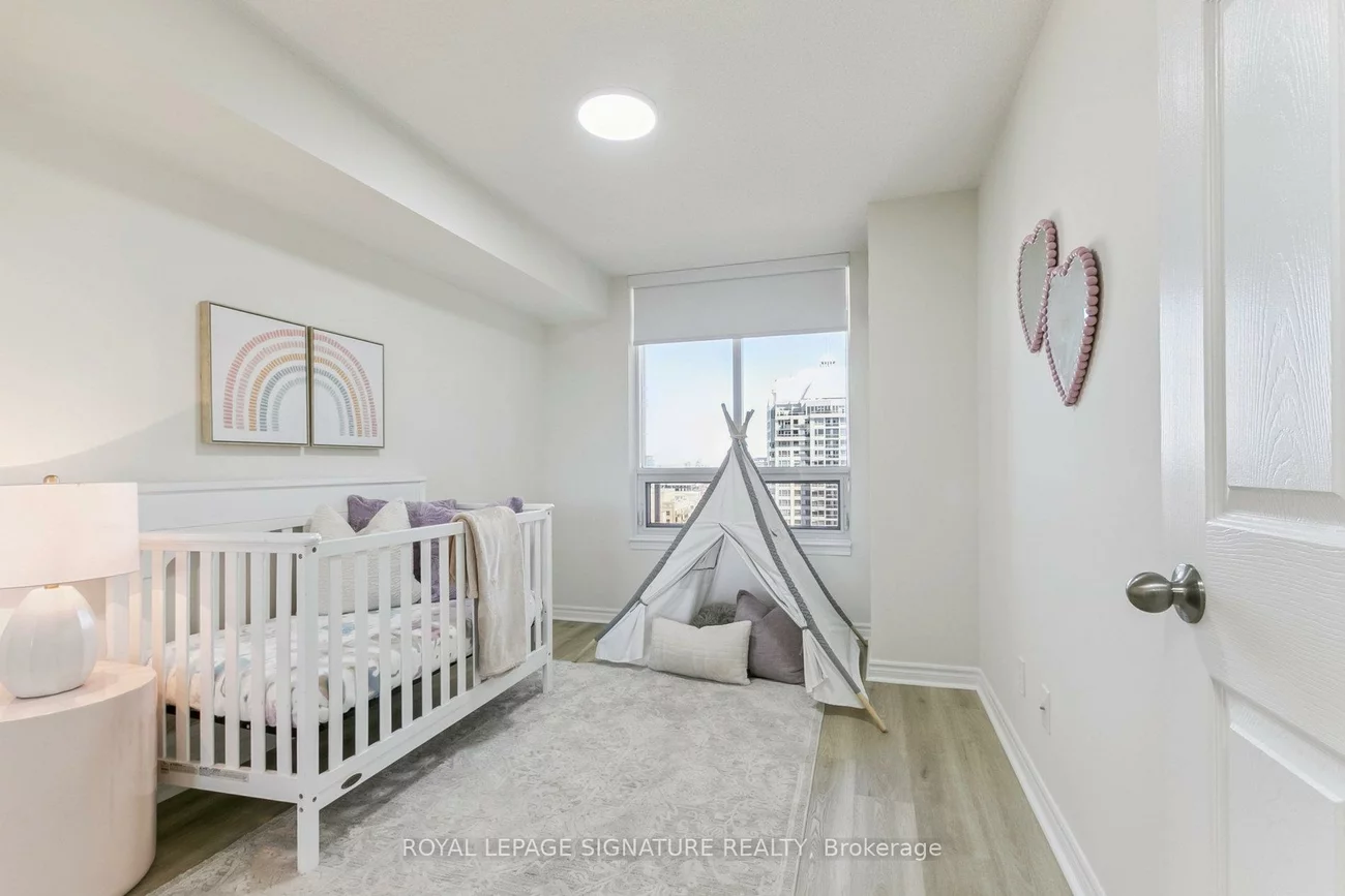 18, Kenaston, Bayview Village, Toronto