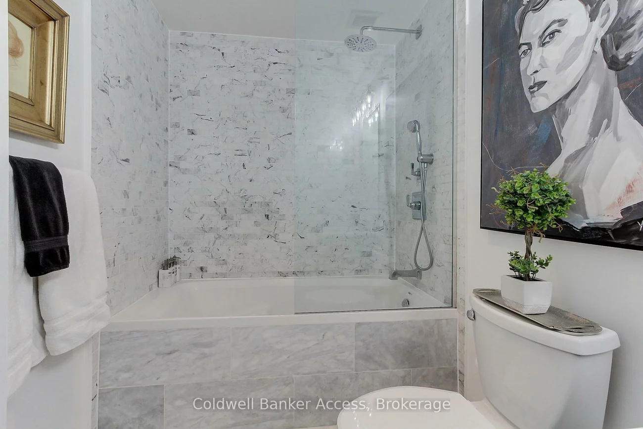 22, Leader, Church-Yonge Corridor, Toronto