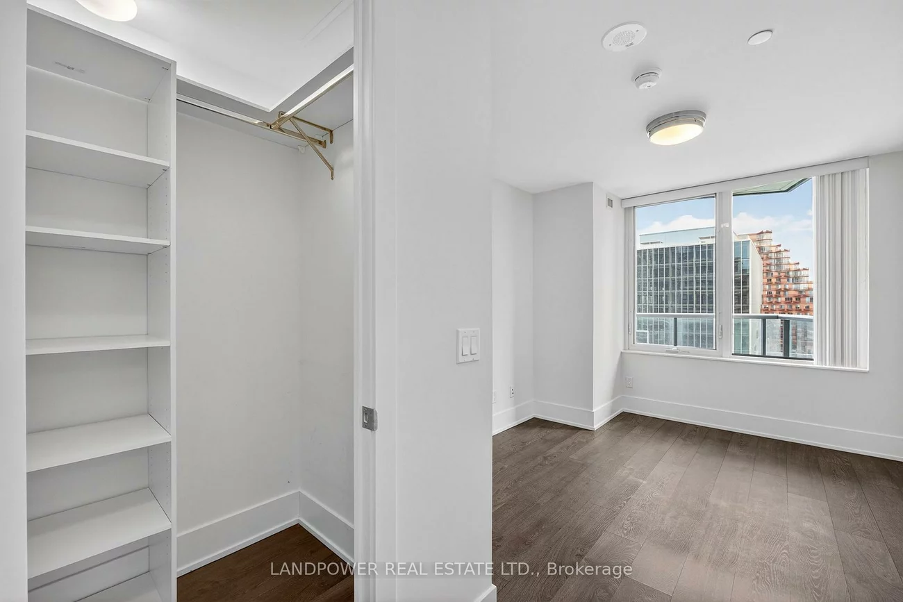 15, Merchants' Wharf, Waterfront Communities C8, Toronto