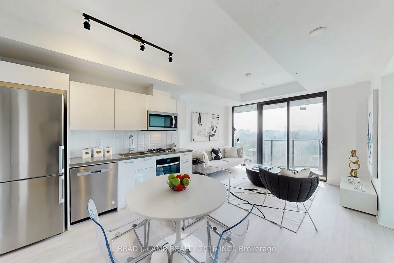 195, McCaul, Kensington-Chinatown, Toronto