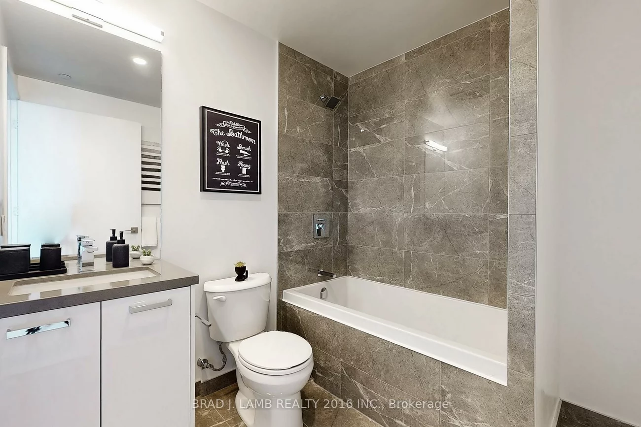 195, McCaul, Kensington-Chinatown, Toronto