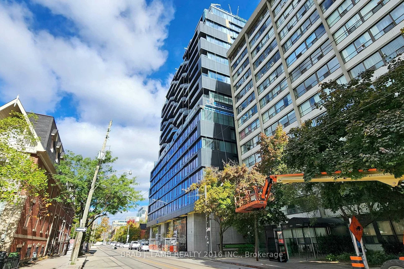 195, McCaul, Kensington-Chinatown, Toronto