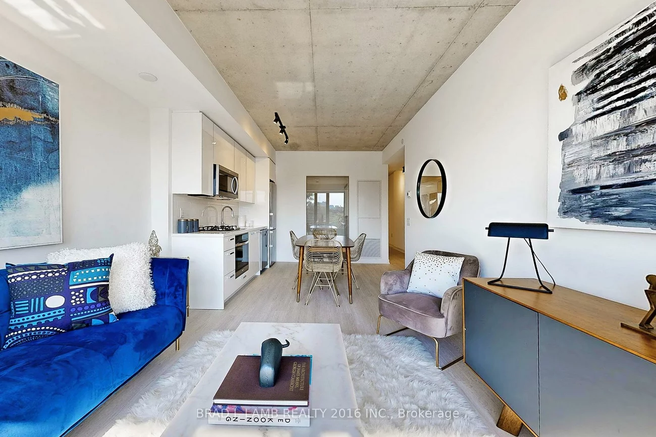 195, McCaul, Kensington-Chinatown, Toronto