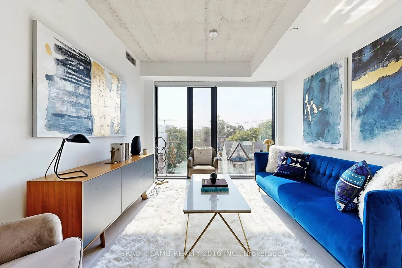 195, McCaul, Kensington-Chinatown, Toronto