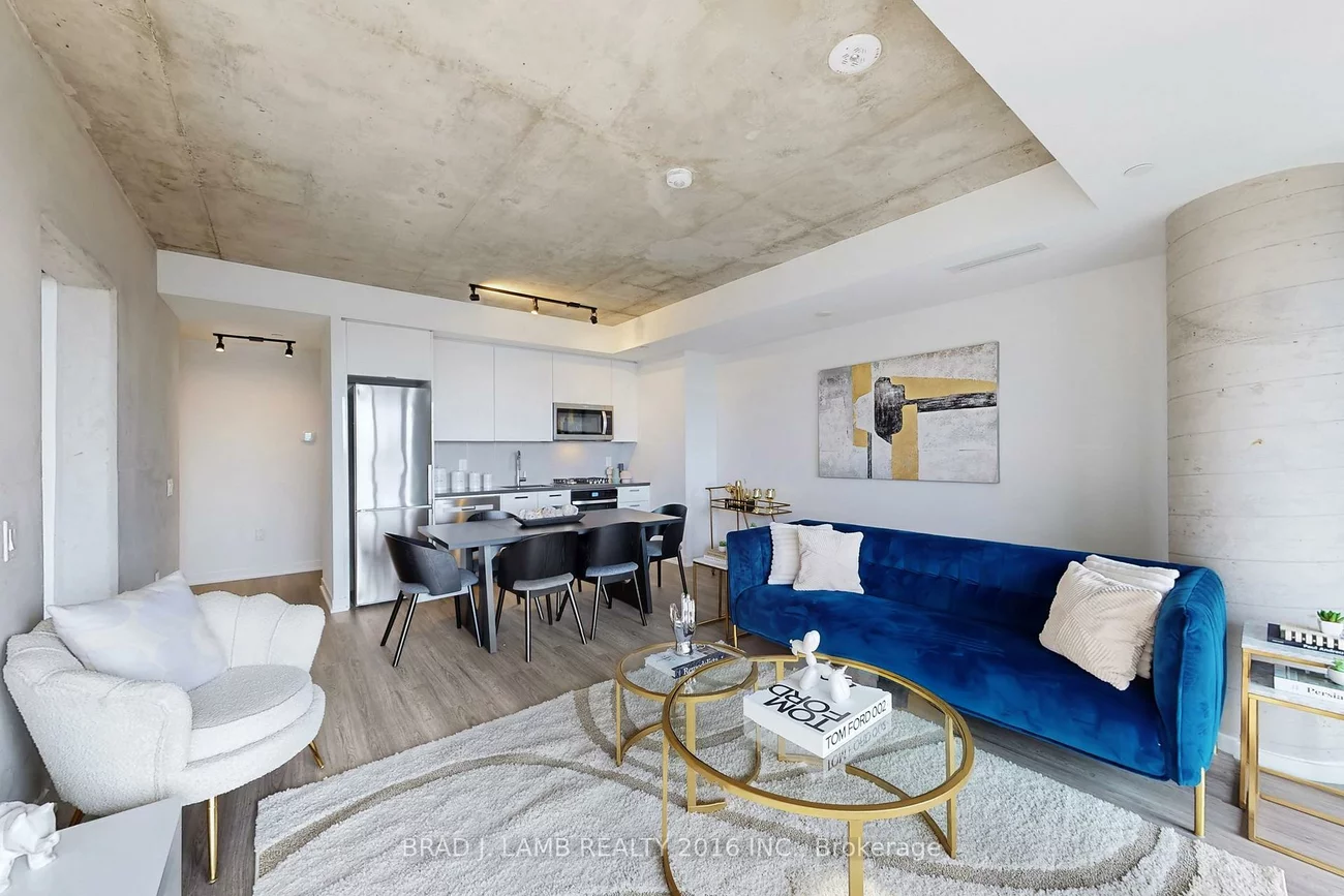 195, McCaul, Kensington-Chinatown, Toronto