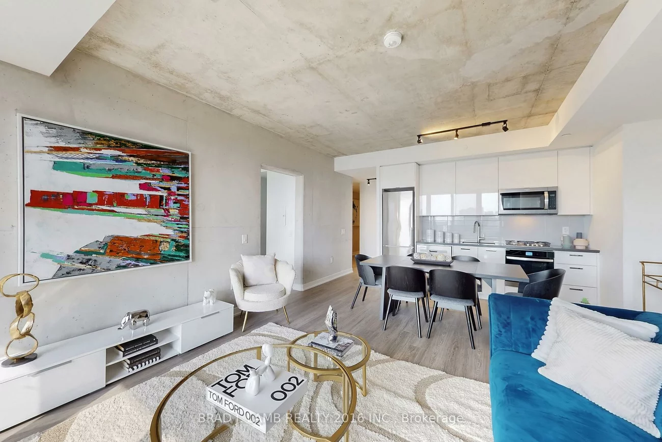 195, McCaul, Kensington-Chinatown, Toronto