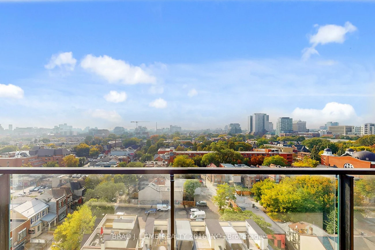 195, McCaul, Kensington-Chinatown, Toronto