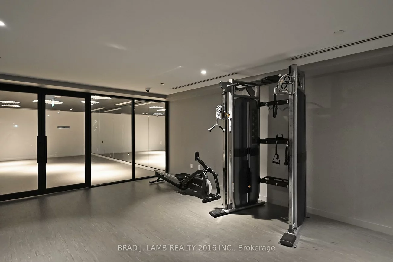 195, McCaul, Kensington-Chinatown, Toronto