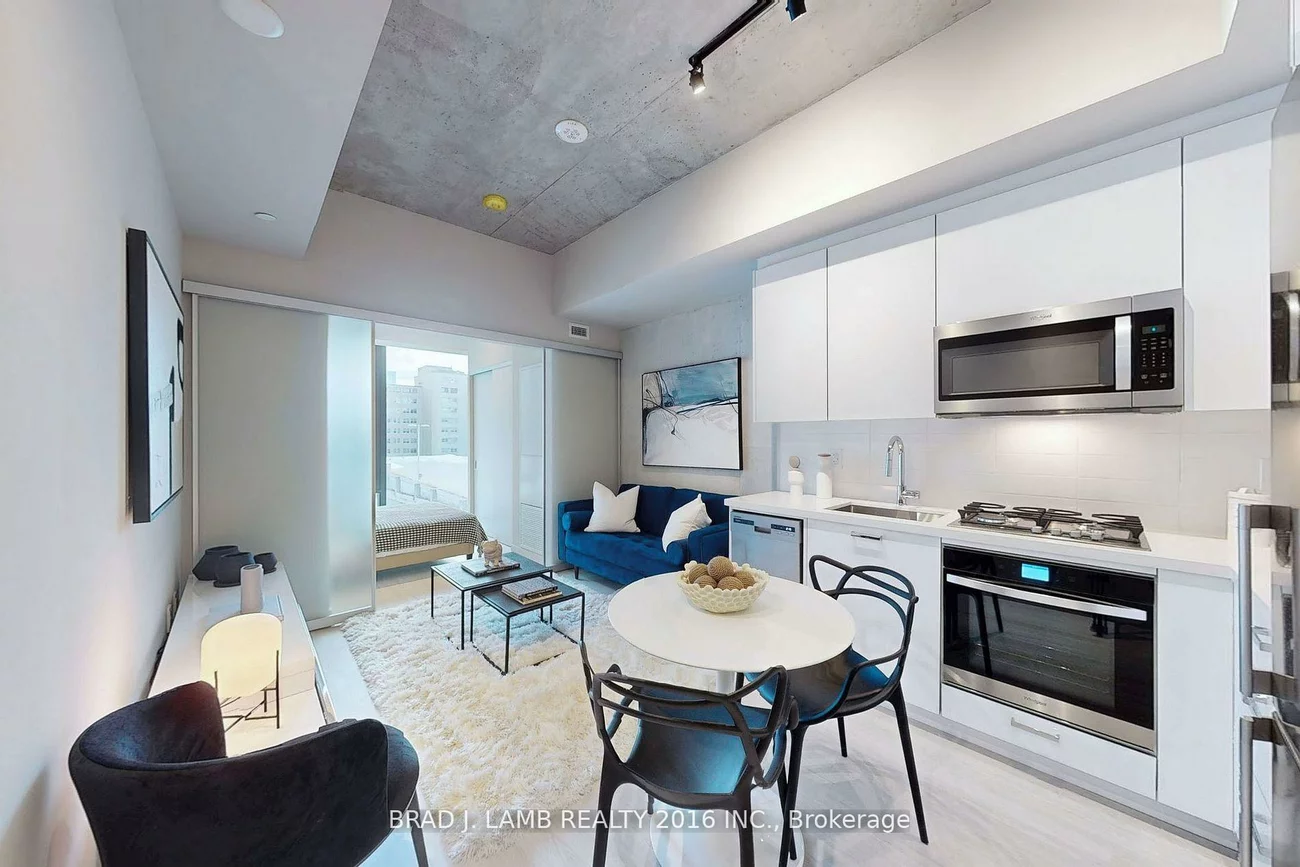 195, McCaul, Kensington-Chinatown, Toronto