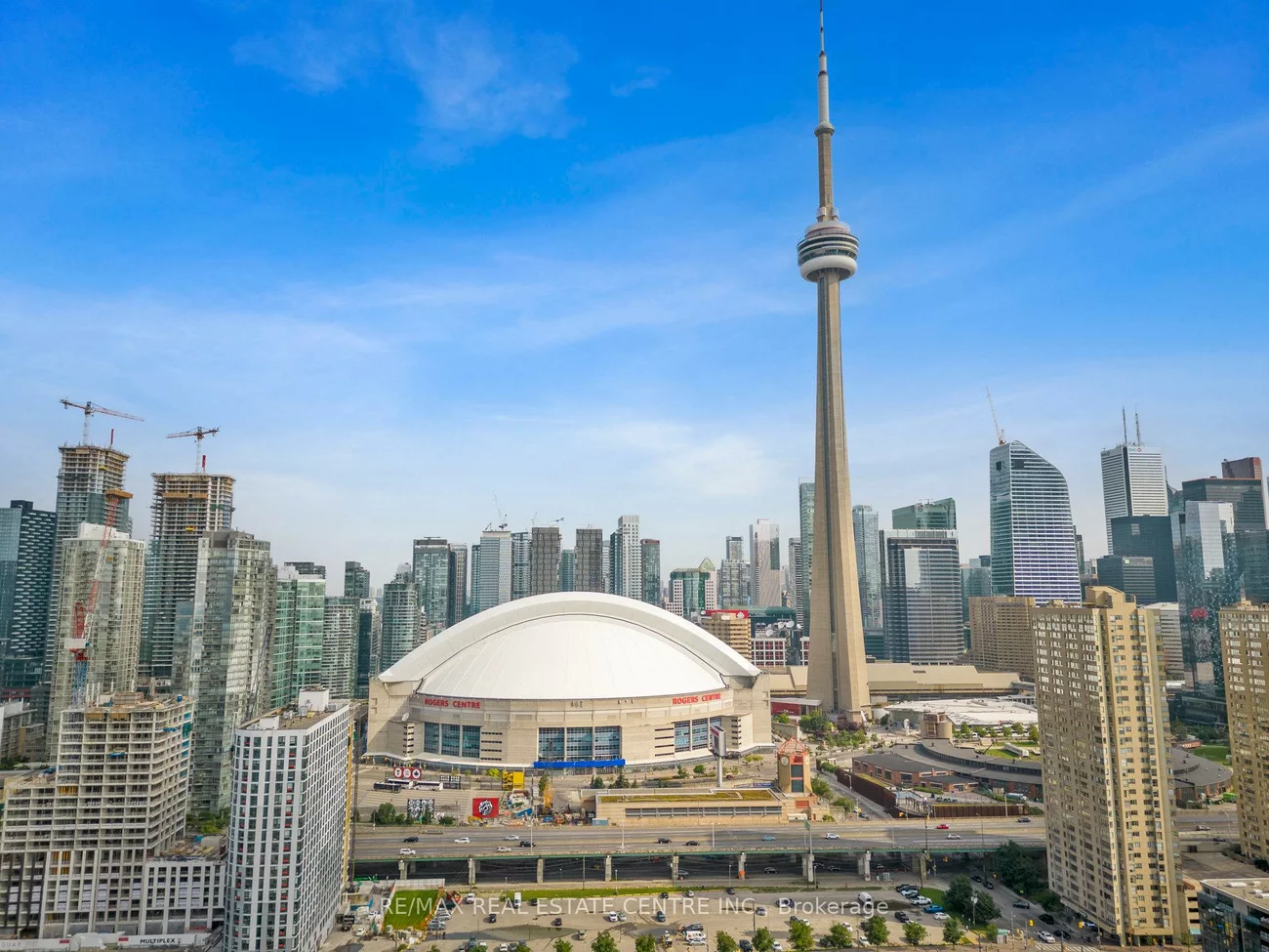 251, Queens, Waterfront Communities C1, Toronto