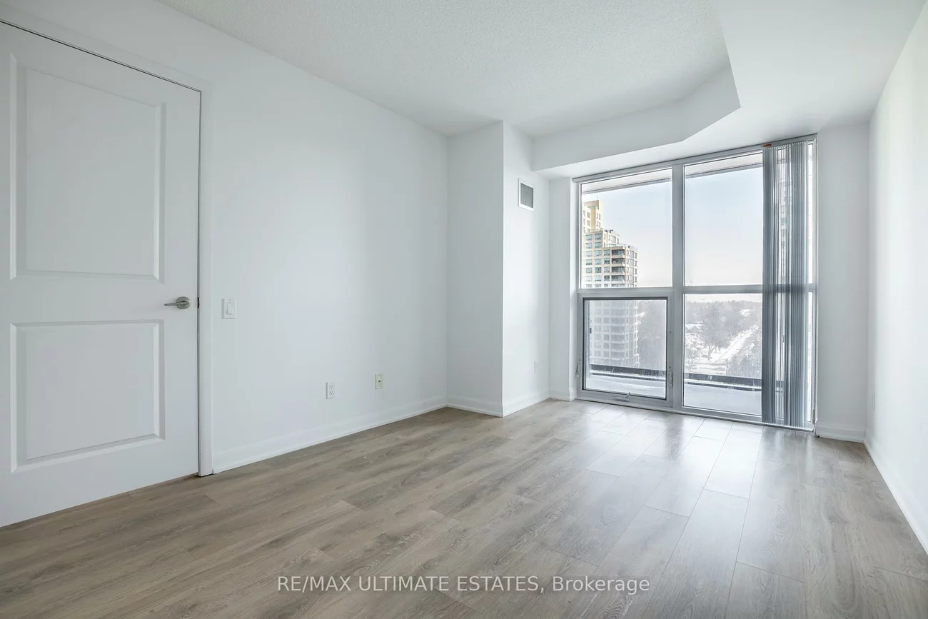 5168, Yonge, Willowdale West, Toronto