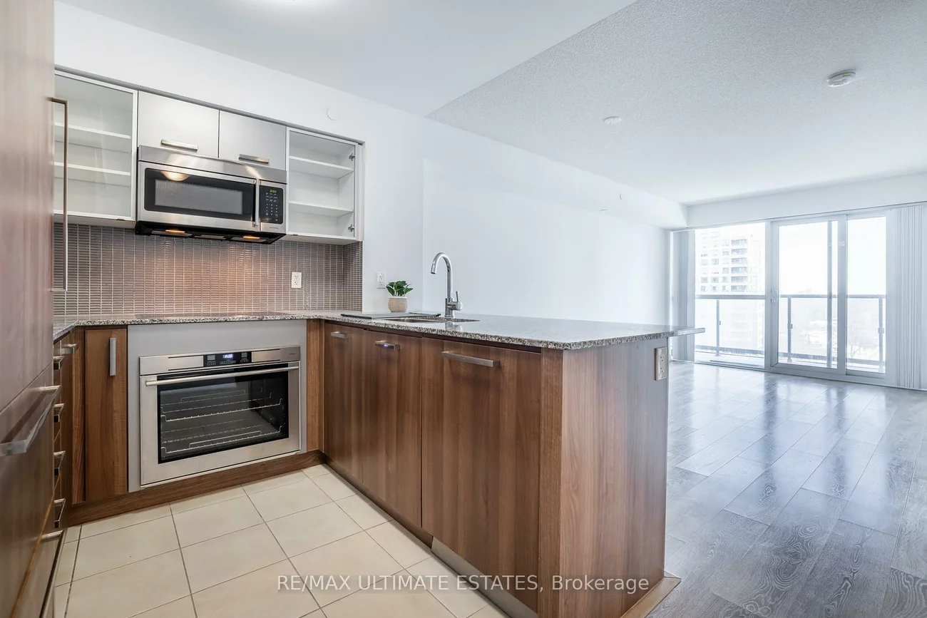 5168, Yonge, Willowdale West, Toronto