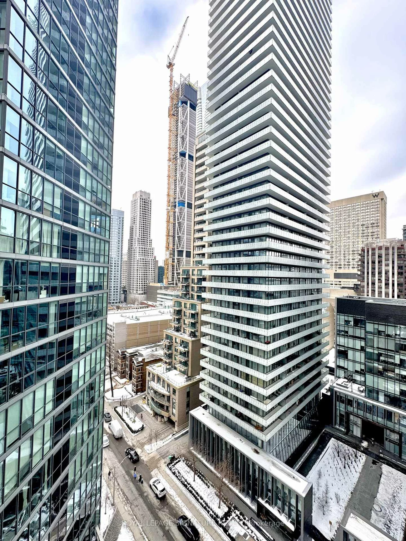 55, Charles, Church-Yonge Corridor, Toronto