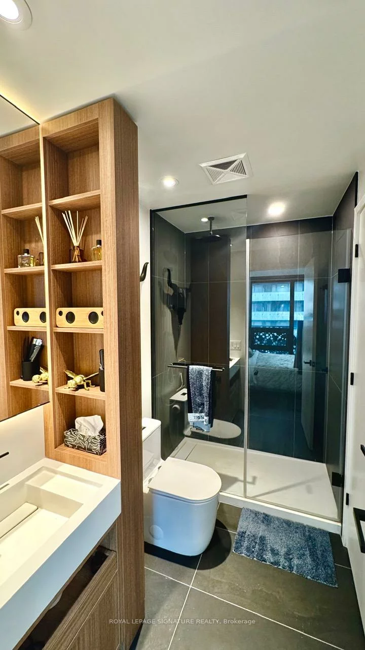 55, Charles, Church-Yonge Corridor, Toronto