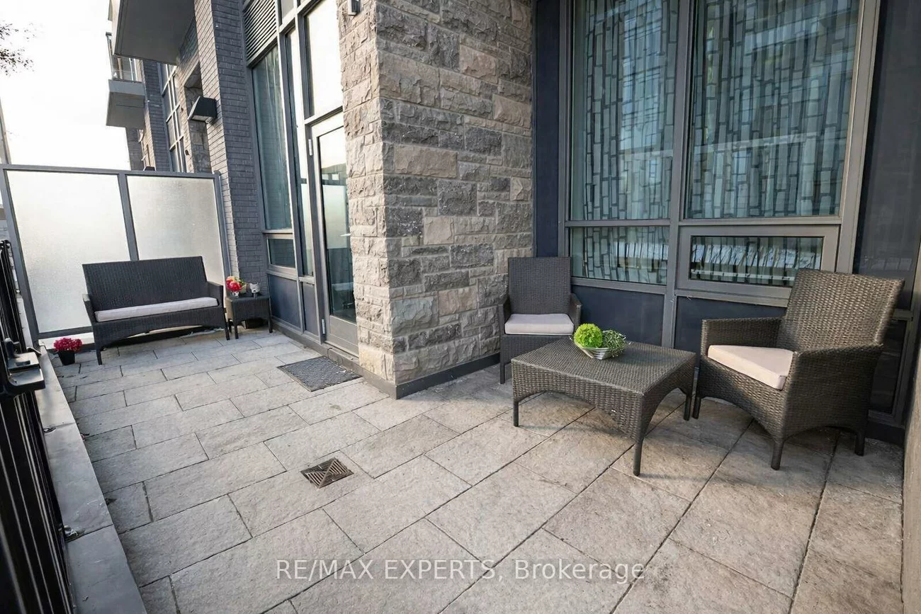 7, Kenaston, Bayview Village, Toronto