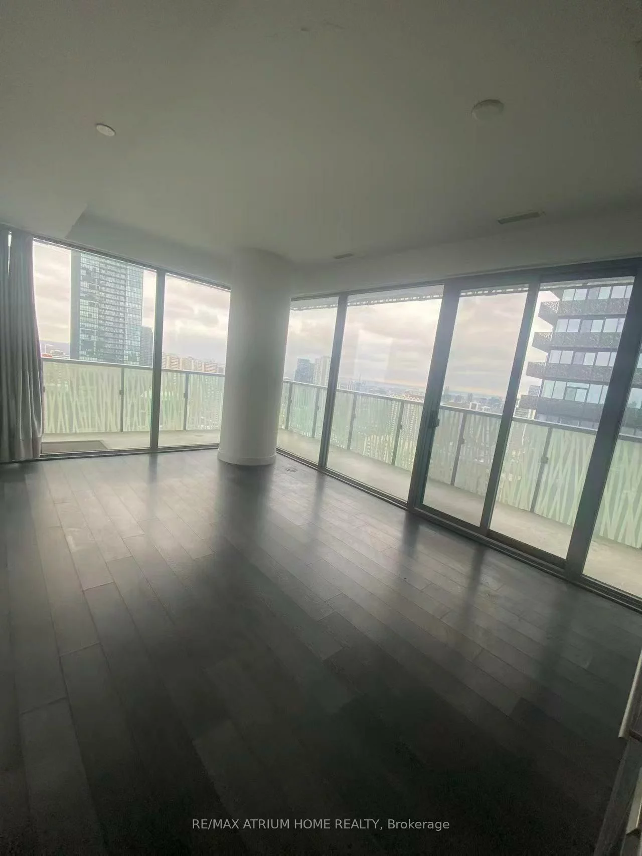 50, Charles, Church-Yonge Corridor, Toronto