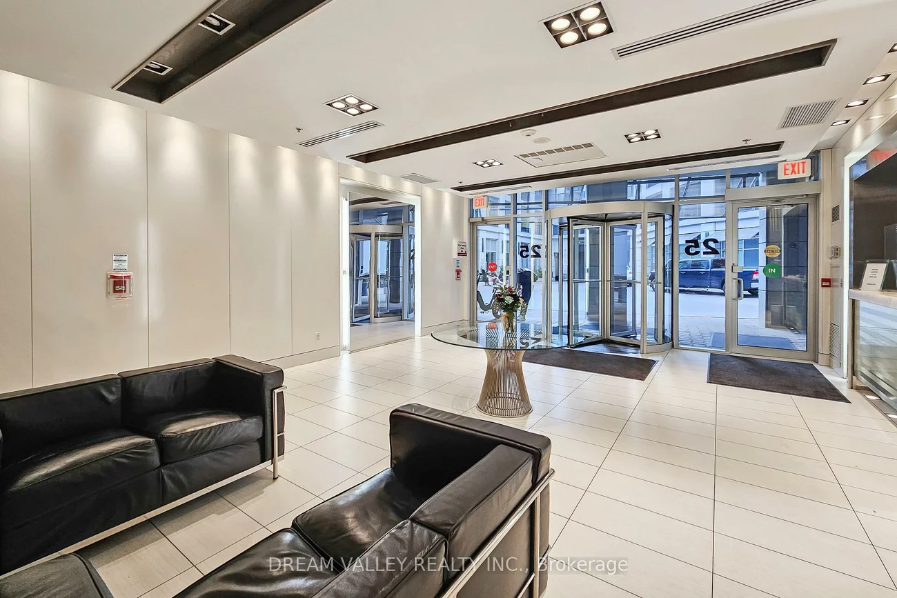 25, Carlton, Church-Yonge Corridor, Toronto