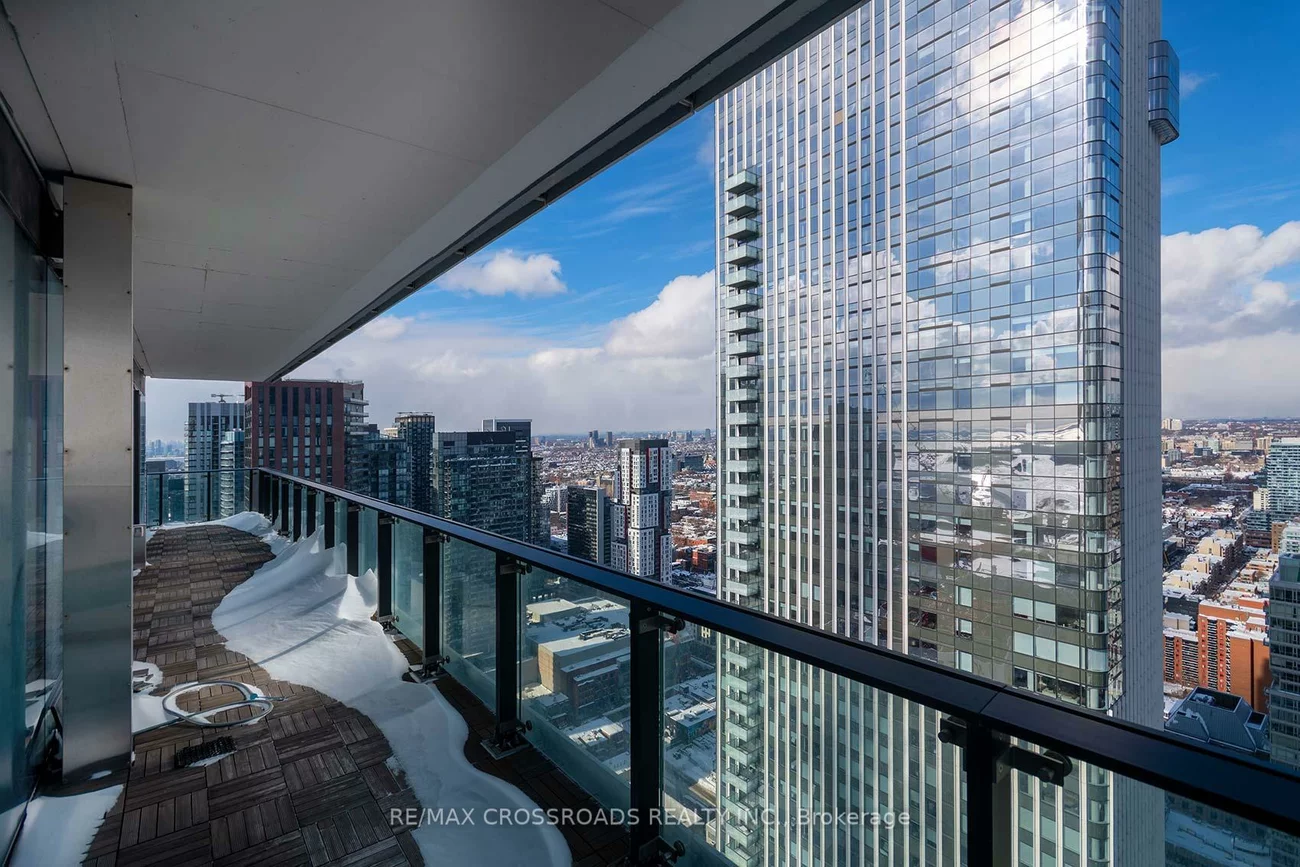 224, King, Waterfront Communities C1, Toronto