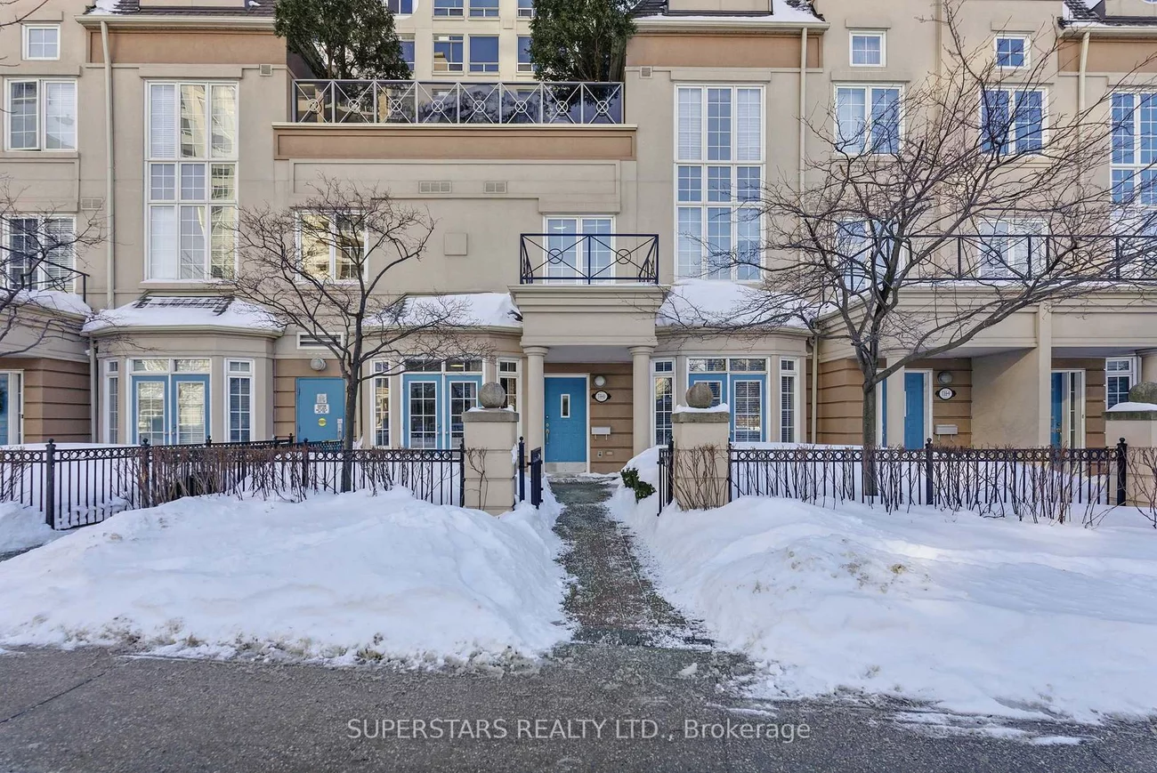 1, Rean, Bayview Village, Toronto