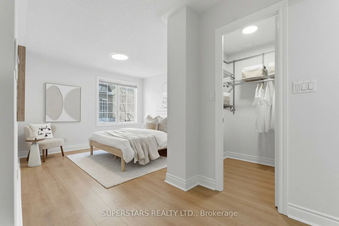 1, Rean, Bayview Village, Toronto