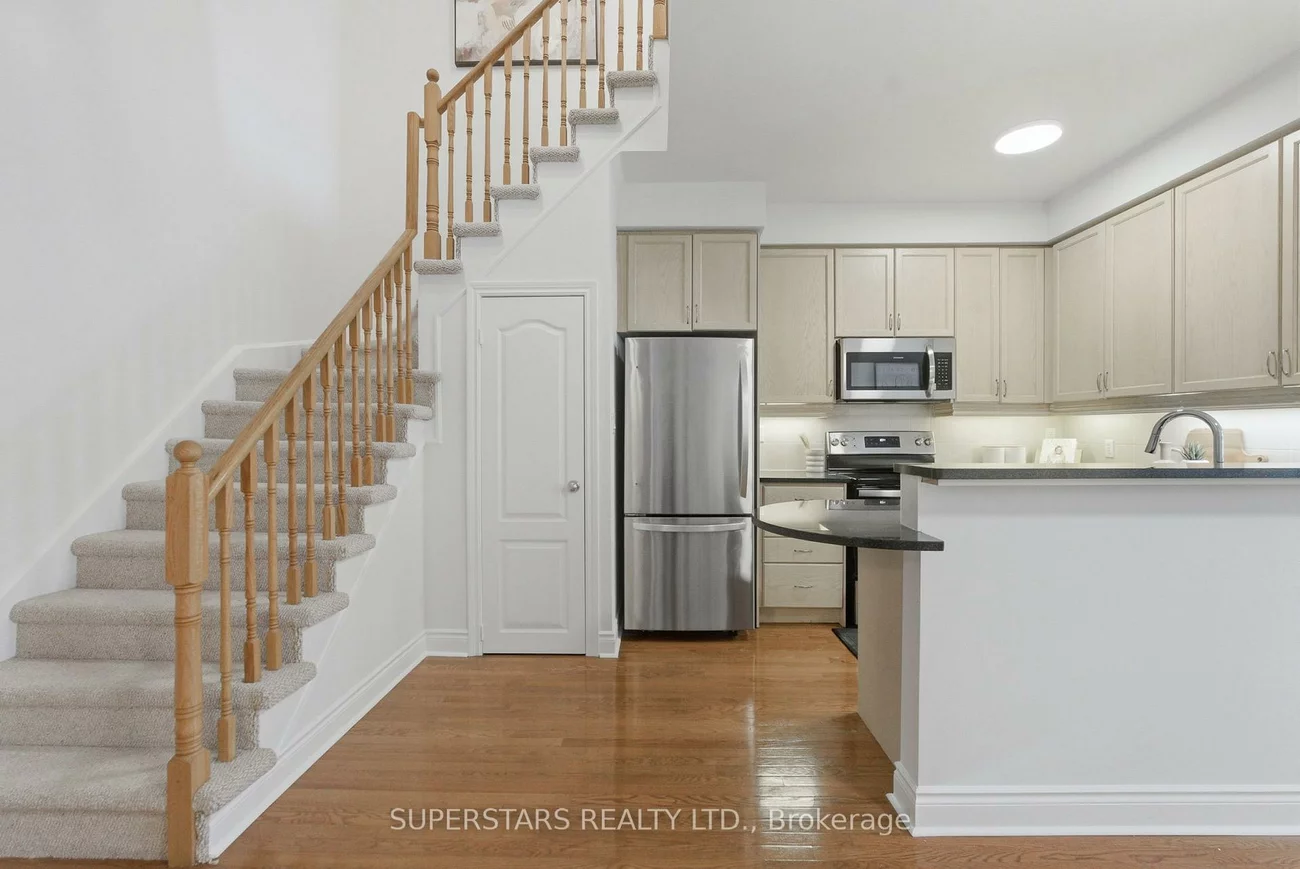 1, Rean, Bayview Village, Toronto