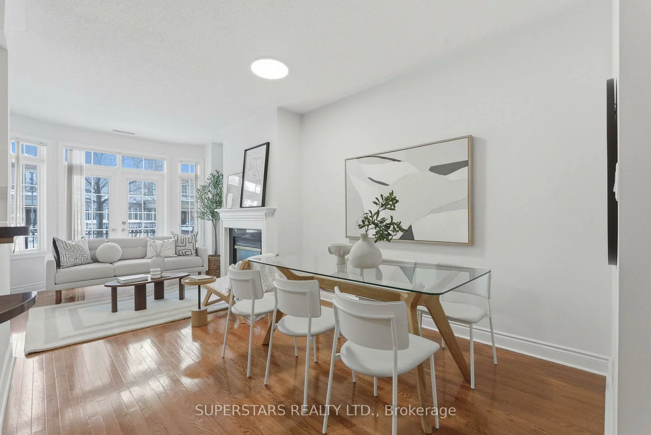 1, Rean, Bayview Village, Toronto