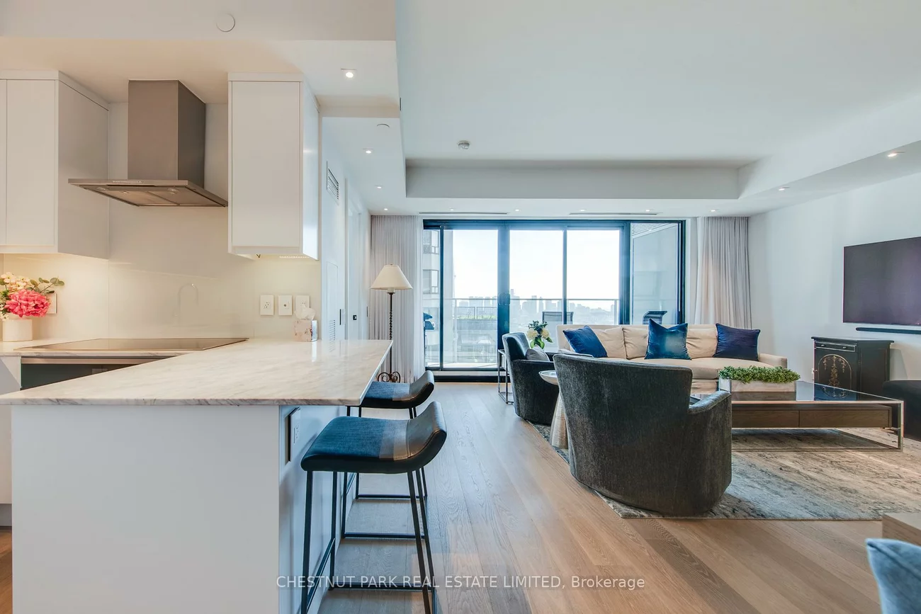 200, Cumberland, Annex, Toronto