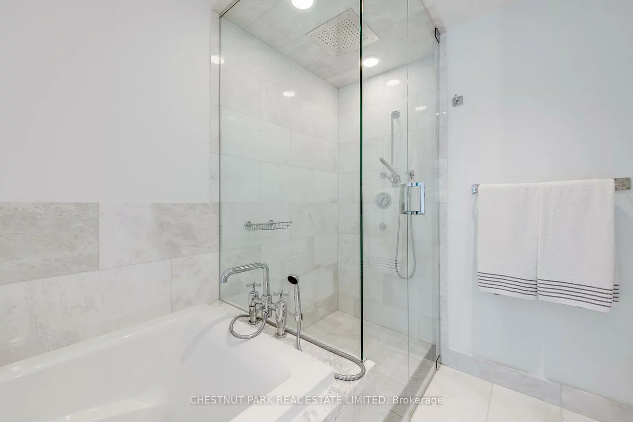 200, Cumberland, Annex, Toronto