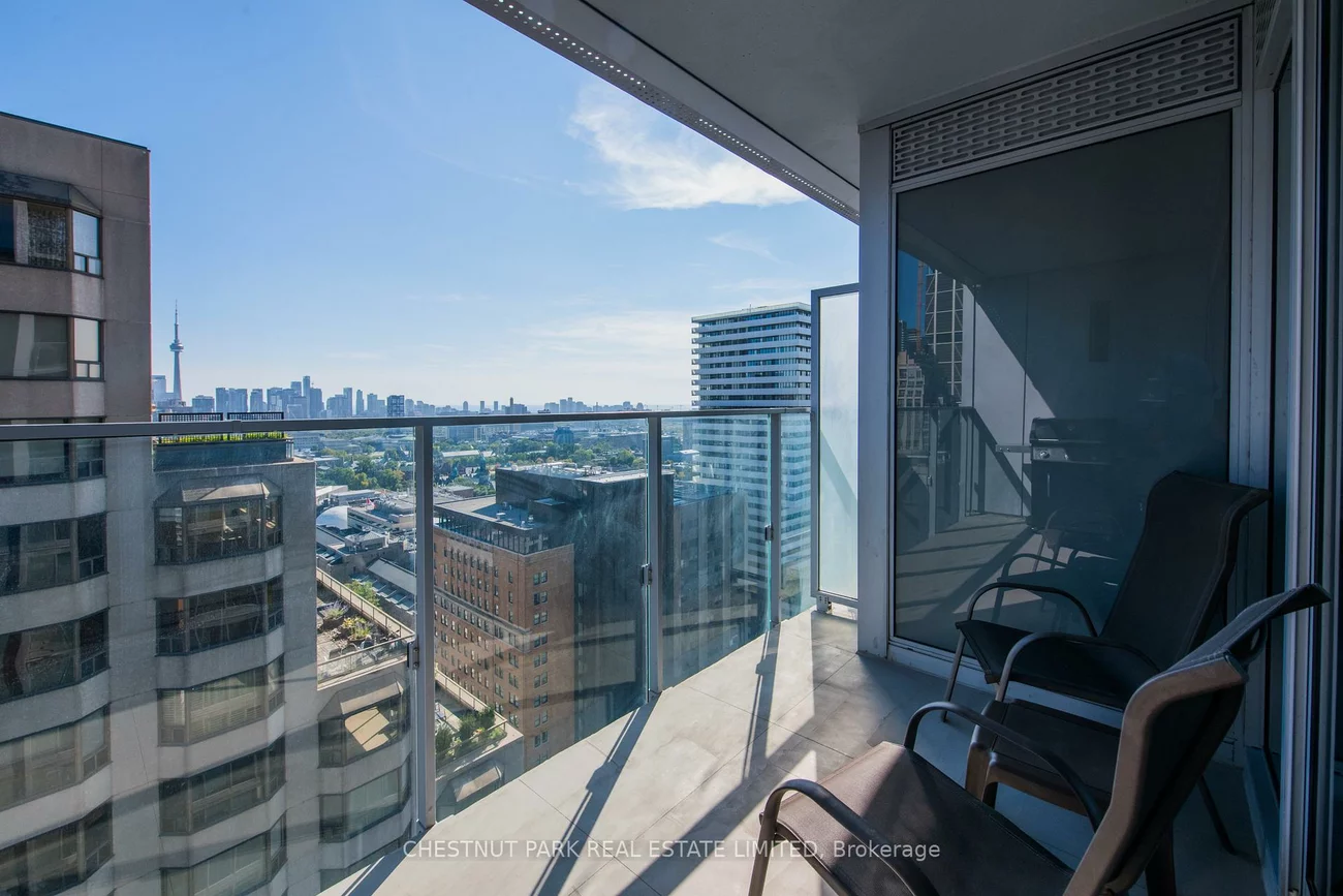 200, Cumberland, Annex, Toronto