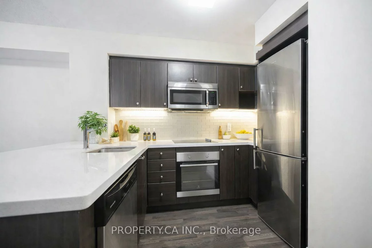 565, Wilson, Clanton Park, Toronto