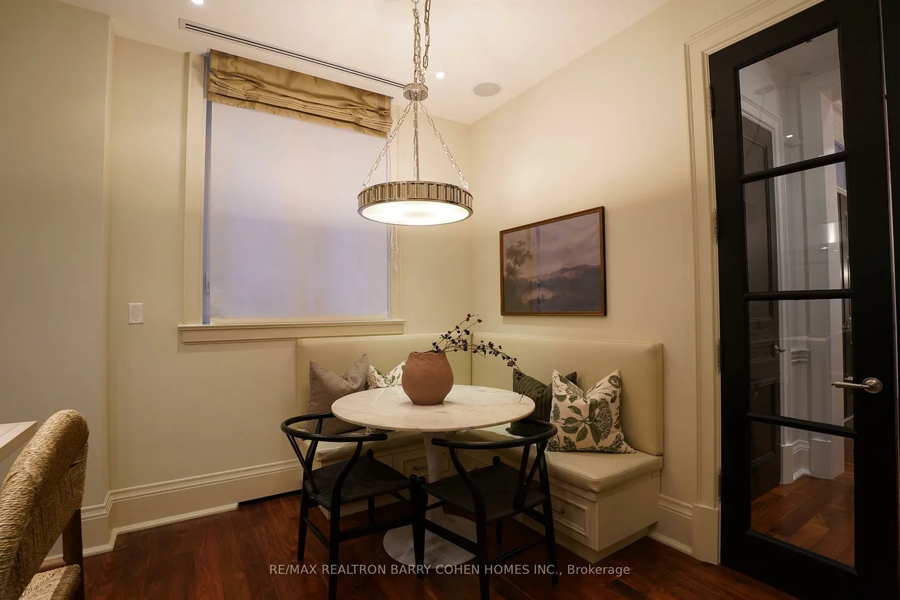 1, St Thomas, Bay Street Corridor, Toronto