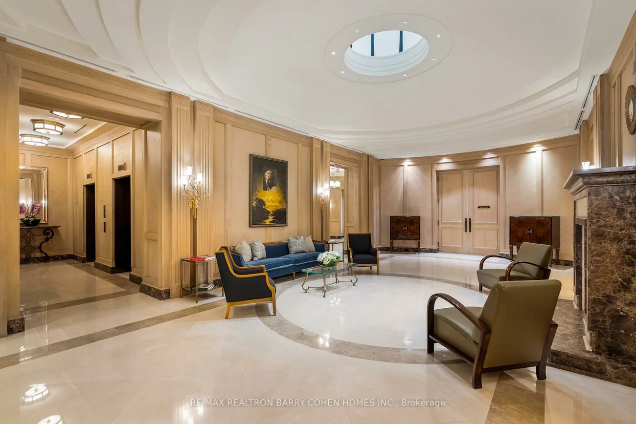 1, St Thomas, Bay Street Corridor, Toronto