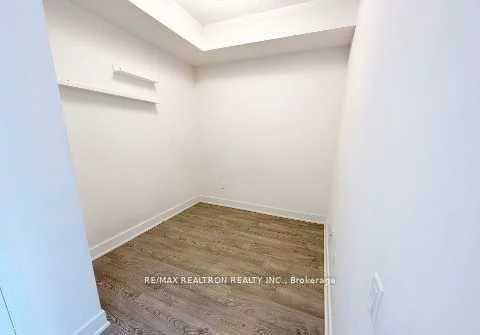 30, Roehampton, Mount Pleasant West, Toronto