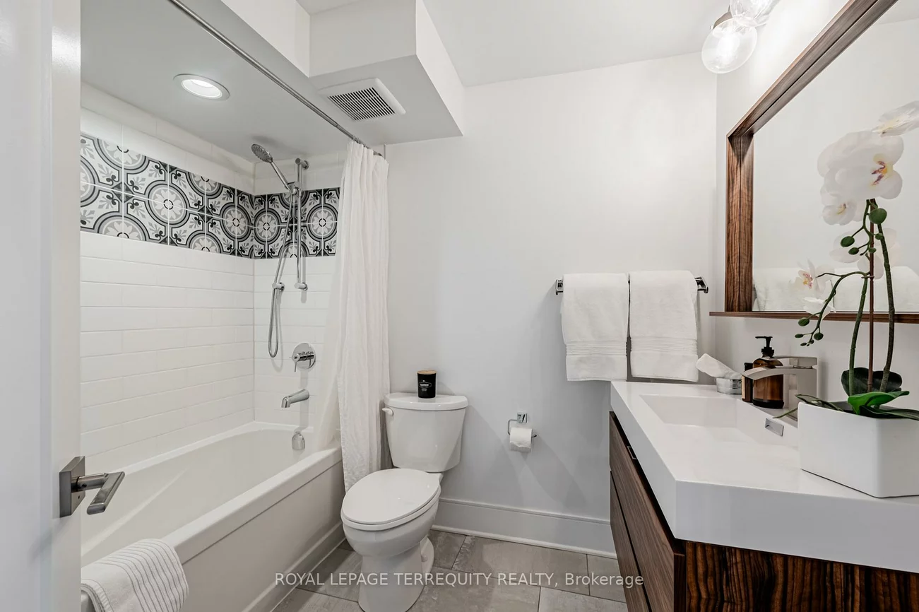 192, Jarvis, Church-Yonge Corridor, Toronto