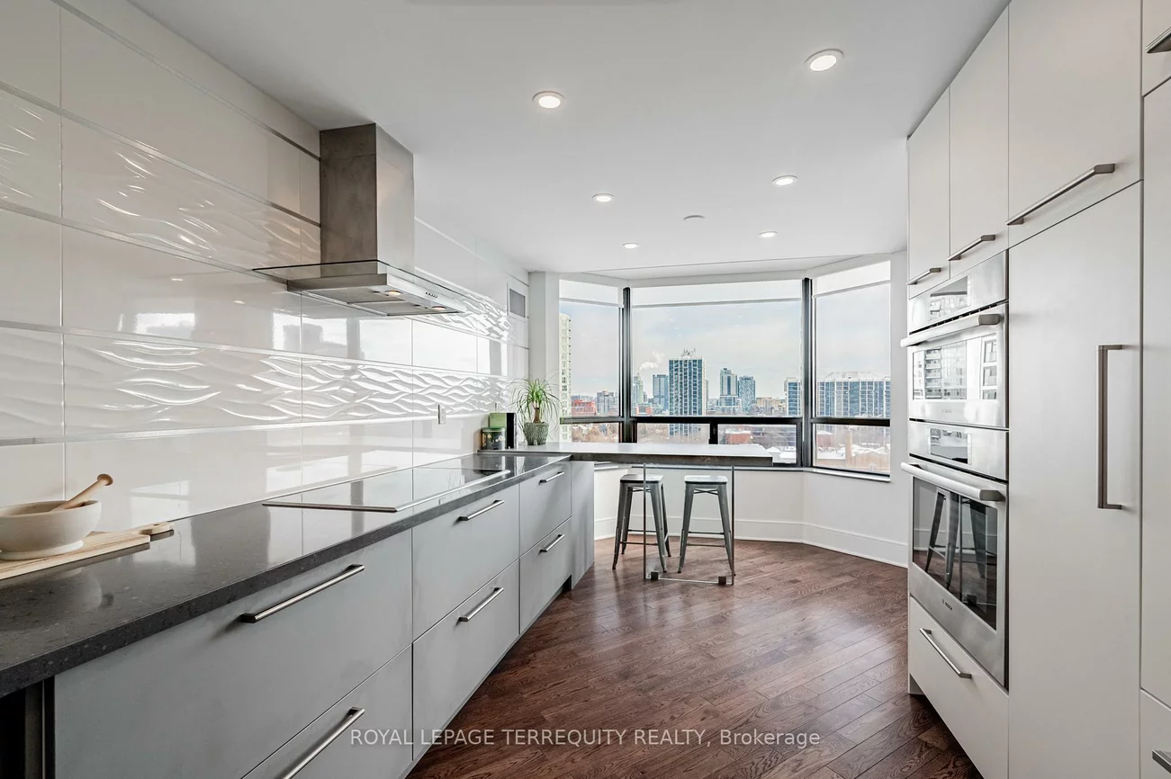 192, Jarvis, Church-Yonge Corridor, Toronto