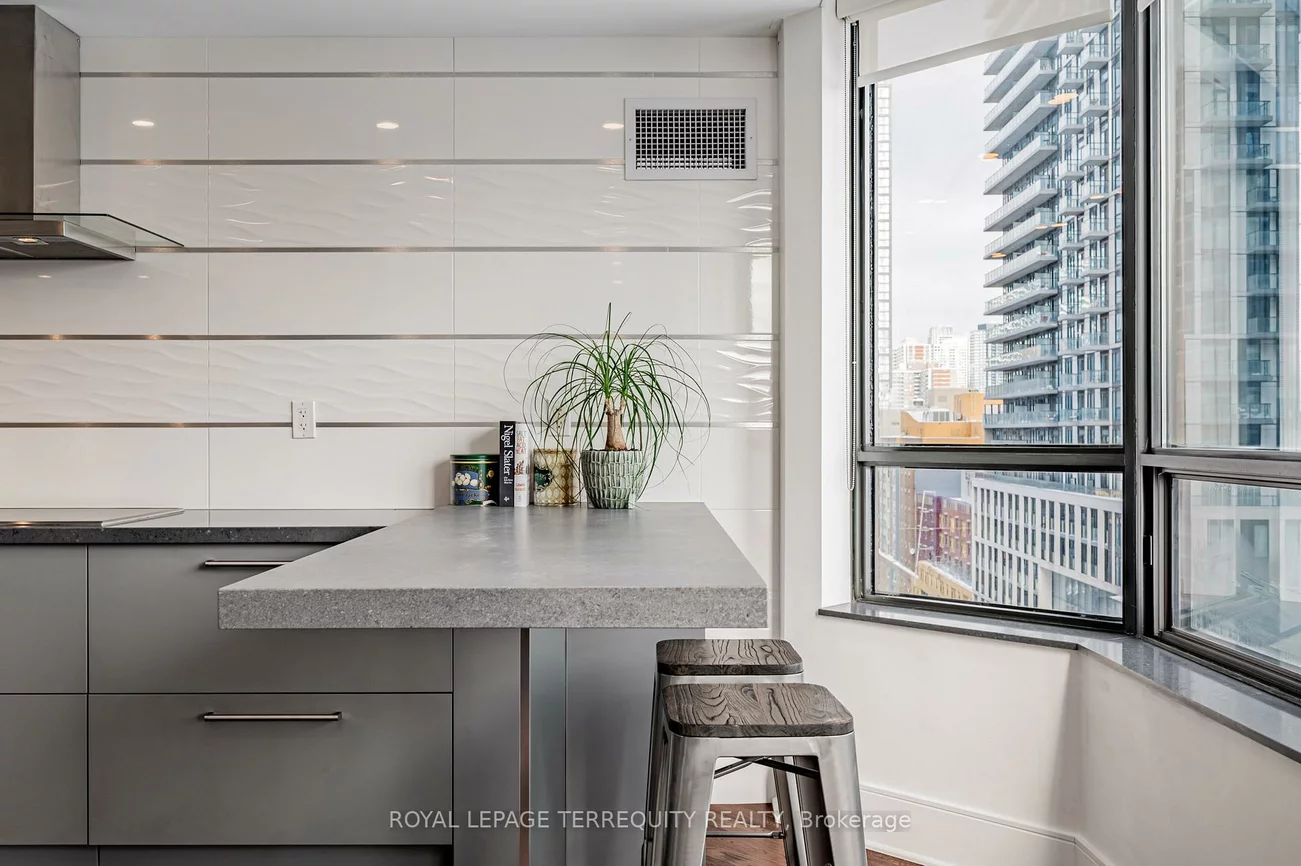 192, Jarvis, Church-Yonge Corridor, Toronto