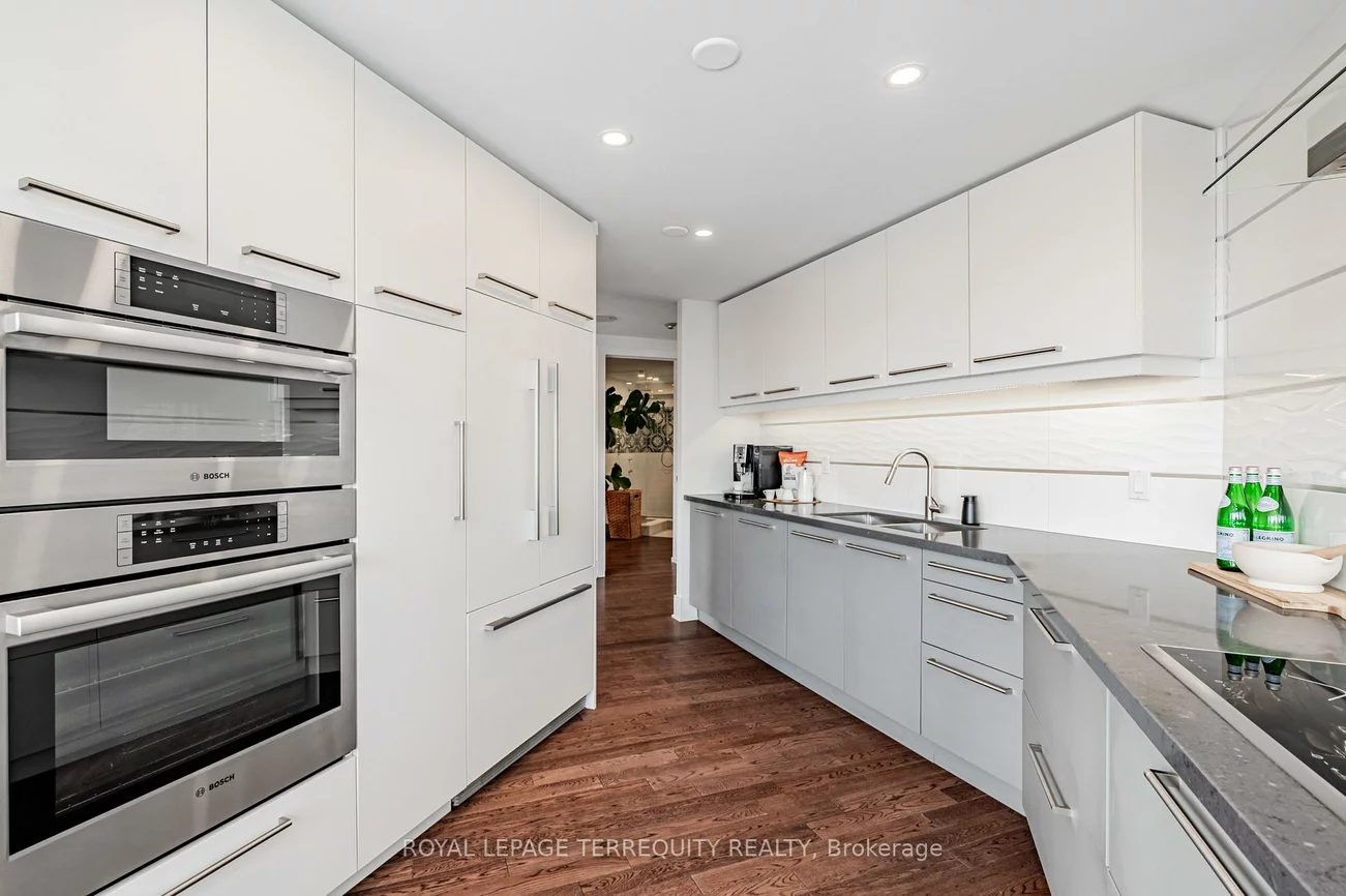 192, Jarvis, Church-Yonge Corridor, Toronto