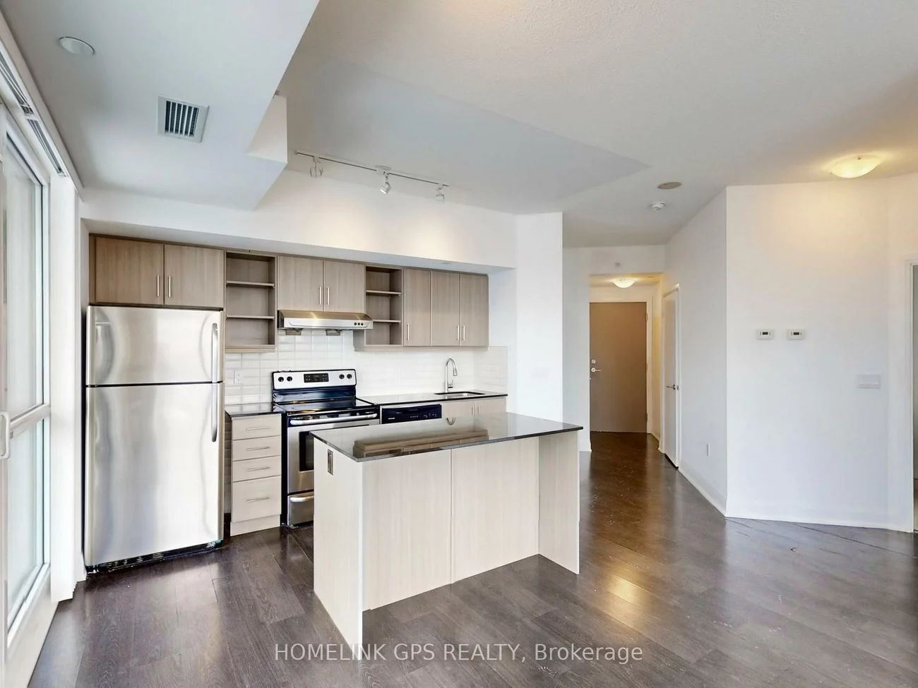 160, Vanderhoof, Thorncliffe Park, Toronto