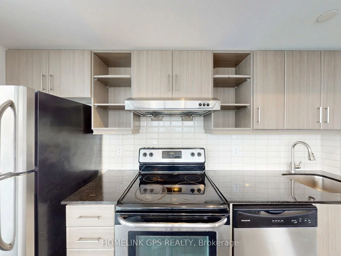 160, Vanderhoof, Thorncliffe Park, Toronto