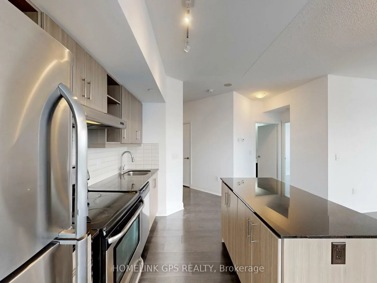 160, Vanderhoof, Thorncliffe Park, Toronto