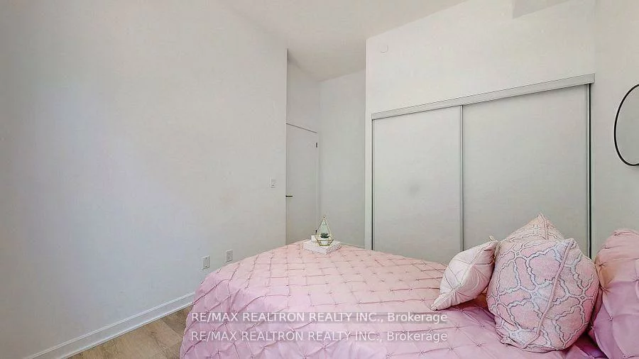 38, Forest Manor, Henry Farm, Toronto