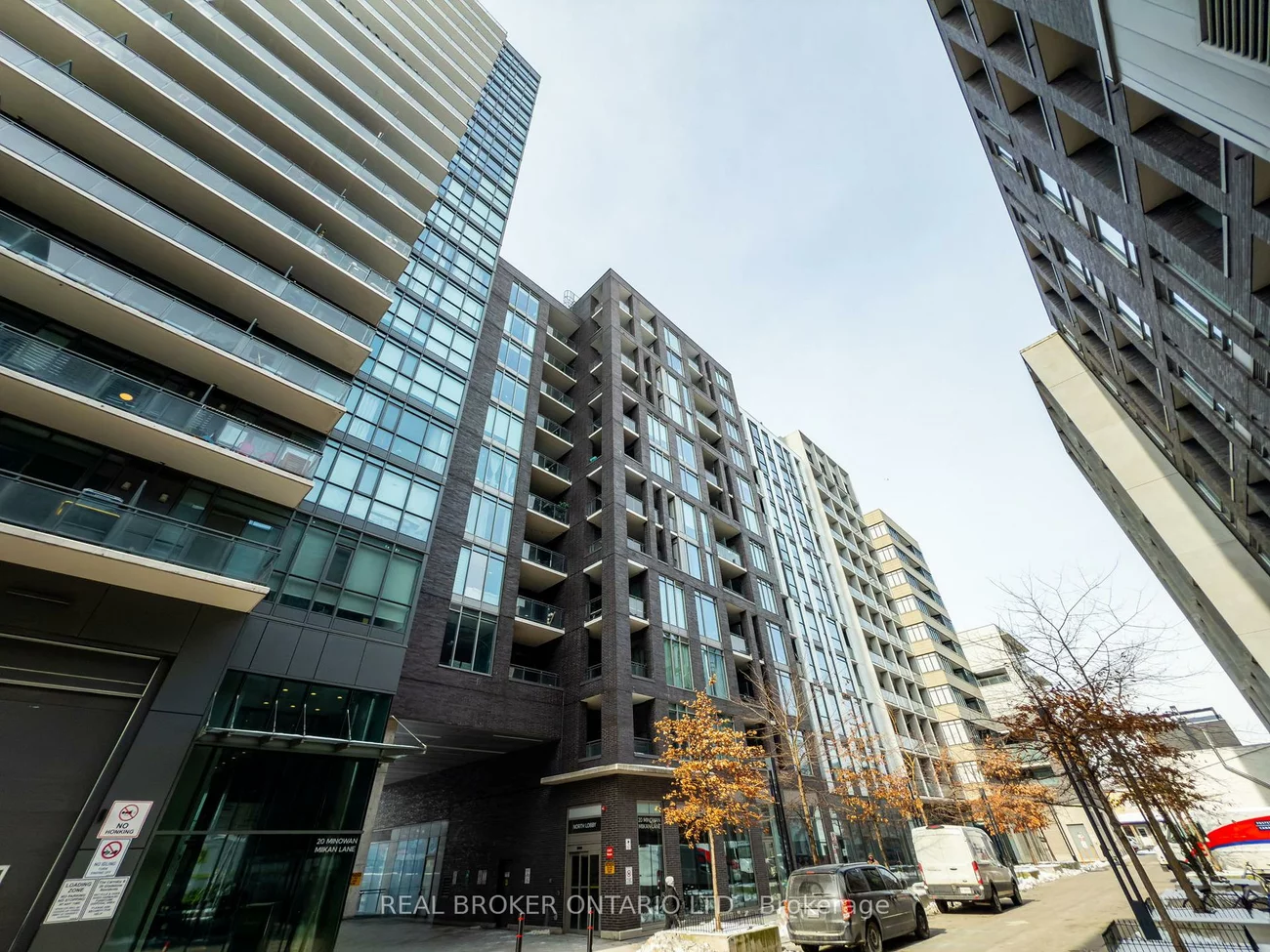 20, Minowan Miikan, Little Portugal, Toronto