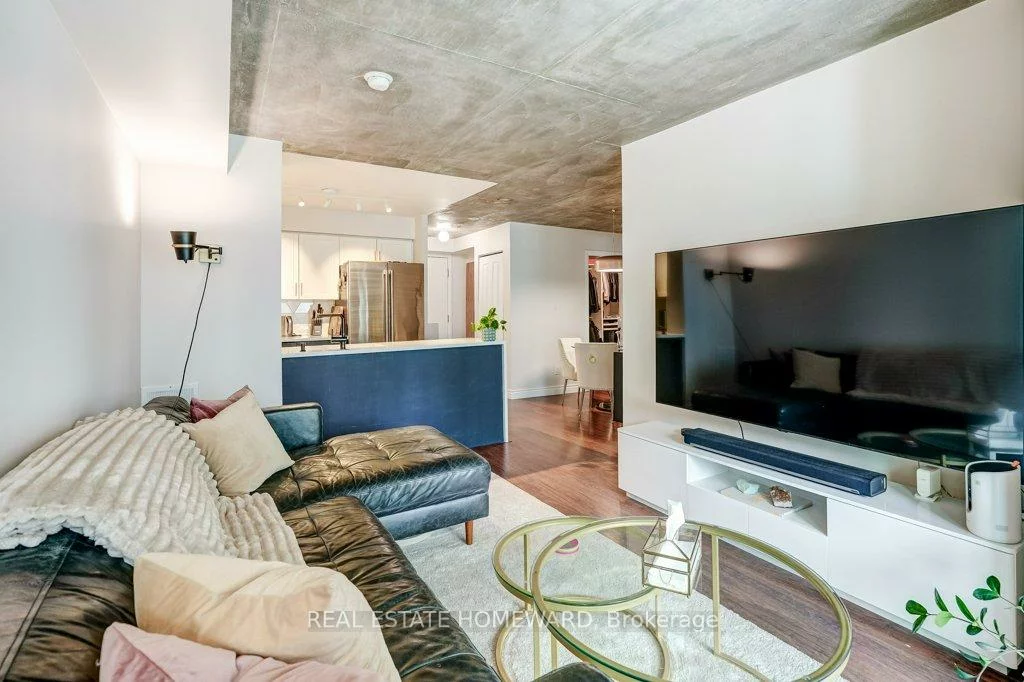 323, Richmond, Moss Park, Toronto