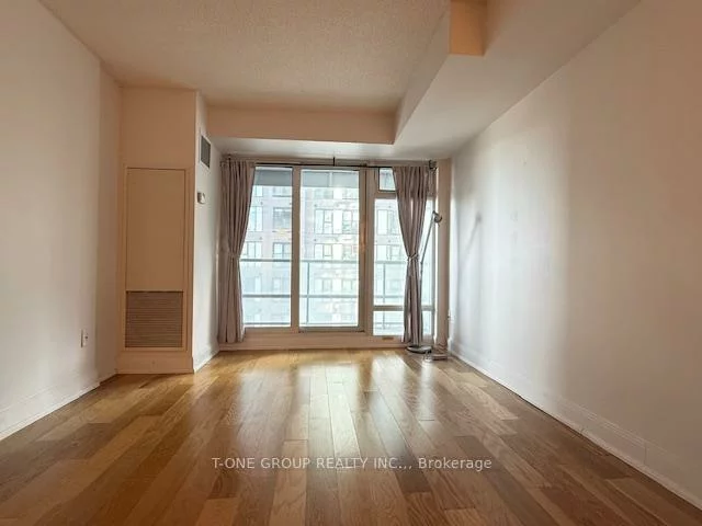 2181, Yonge, Mount Pleasant West, Toronto