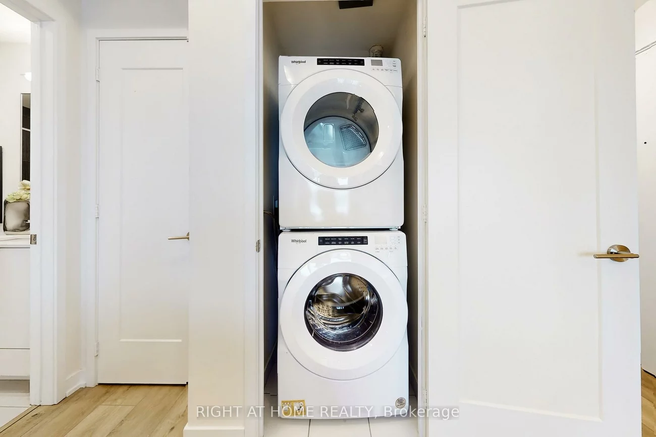 28, Freeland, Waterfront Communities C8, Toronto