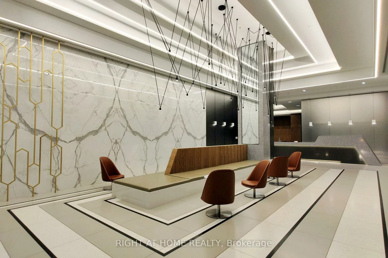 28, Freeland, Waterfront Communities C8, Toronto